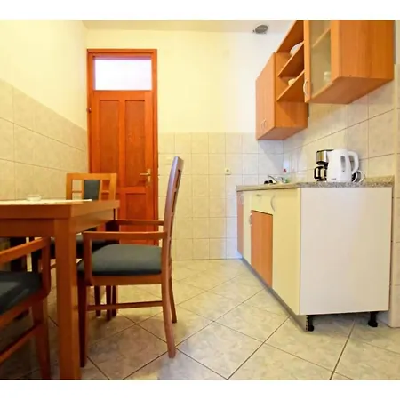 Adriana - One Bedroom A2 *