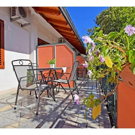 Adriana - One Bedroom A2